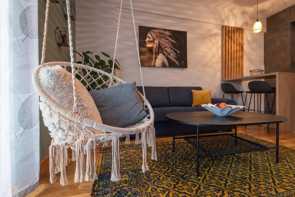 Modern, Bright And Cozy Apartment Подгорица Экстерьер фото